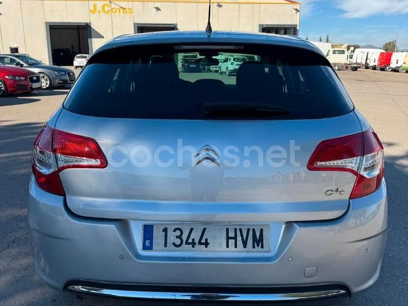 Usado Citroën C4 92 CV (67 kW) 2013 Gris / plata Berlina
