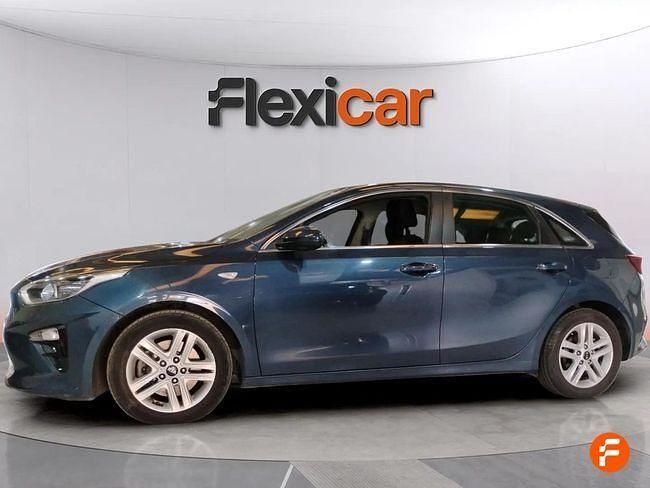 Usado Kia Ceed 100 CV (73 kW) 2020 Azul Utilitario