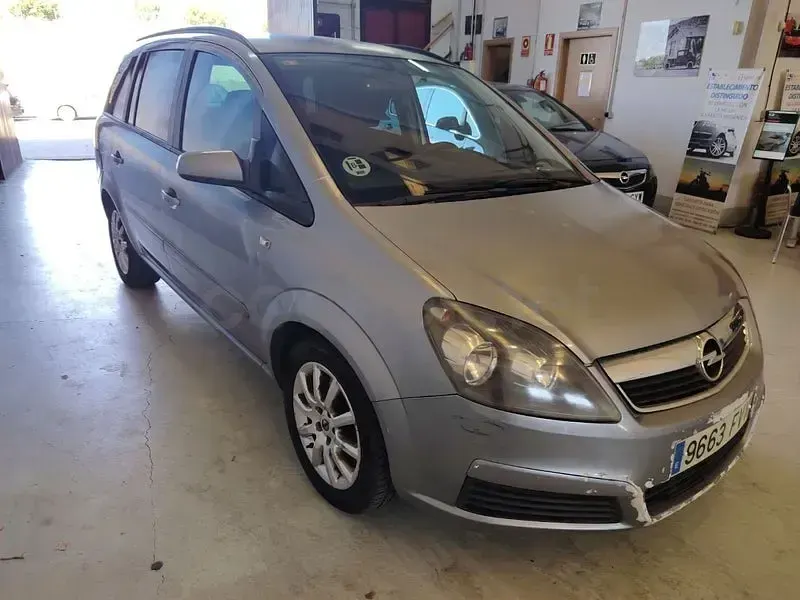Usado Opel Zafira Enjoy 120 CV (88 kW) 2007 Gris / plata Monovolumen