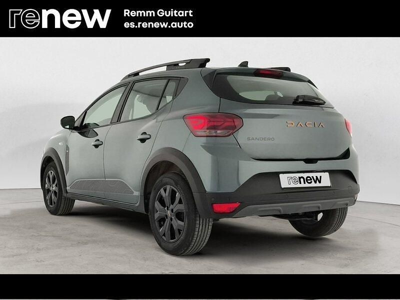 Usado Dacia Sandero Extreme 100 CV (73 kW) 2025 Verde Berlina
