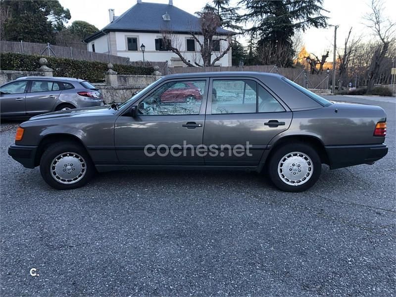 Occasion Mercedes E300 231 PK (169 kW) 1991 Grijs Sedan