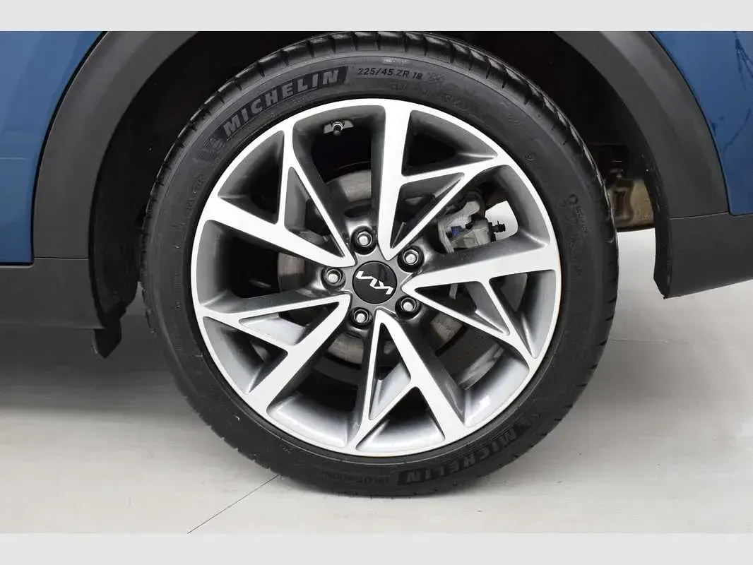 Usado Kia Niro 141 CV (103 kW) 2022 Azul SUV