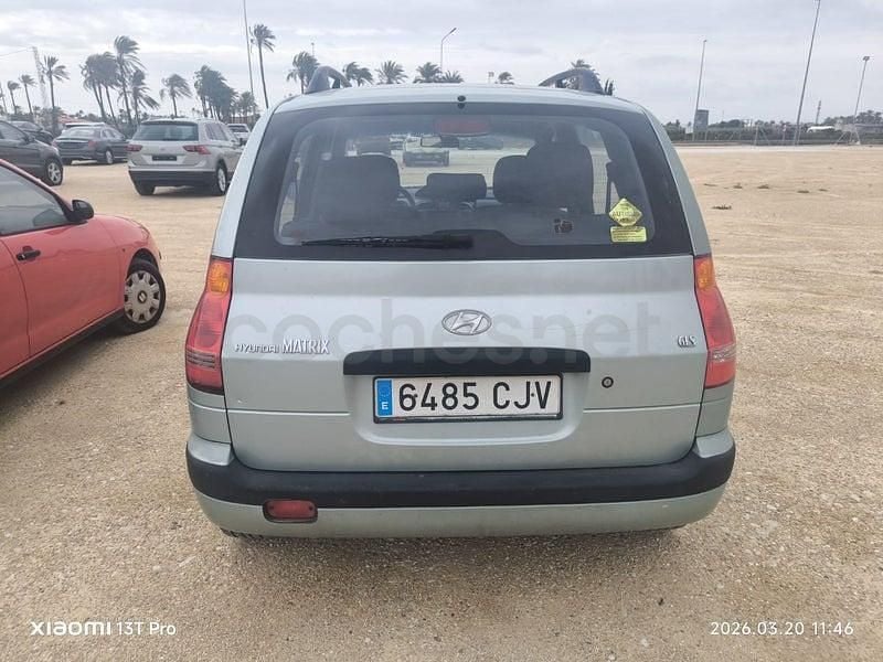 Usado Hyundai Matrix GLS 123 CV (90 kW) 2004 Verde Monovolumen