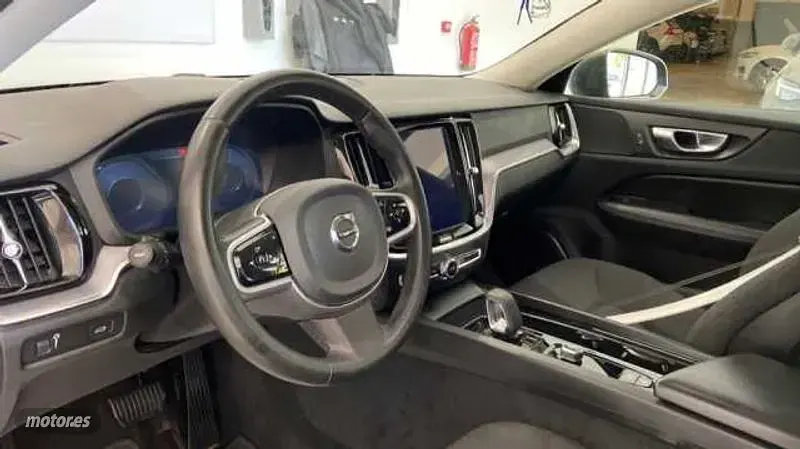 Usado Volvo V60 CC 197 CV (144 kW) 2022 Gris Familiar