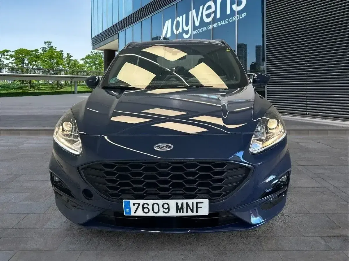 Usado Ford Kuga ST-Line 190 CV (139 kW) 2024 Azul SUV