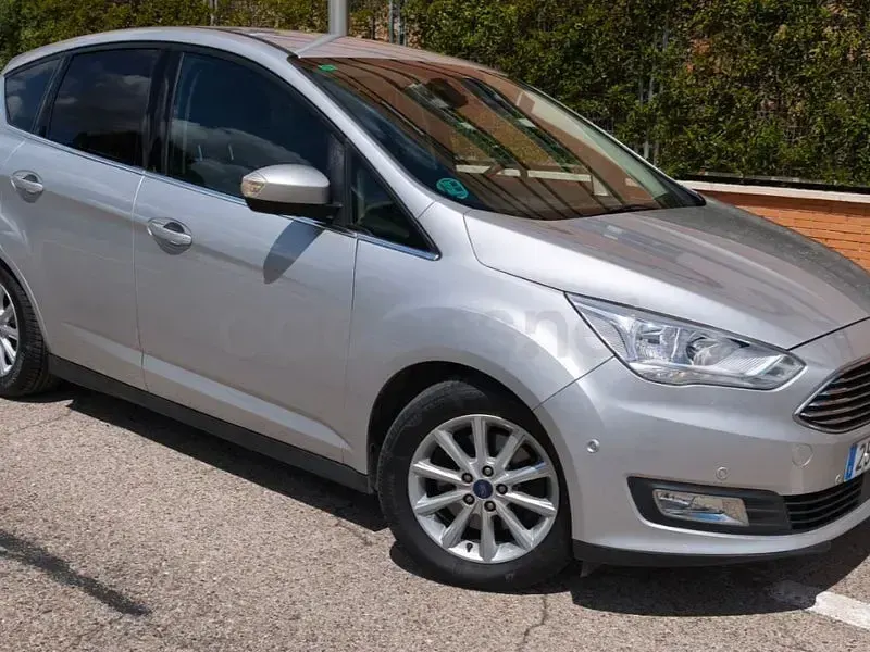 Usado Ford C-MAX Titanium 150 CV (110 kW) 2019 Gris / plata Monovolumen