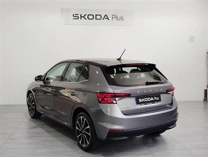Usado Skoda Fabia Style 110 HP (80 kW) 2022 Cinzento Citadino