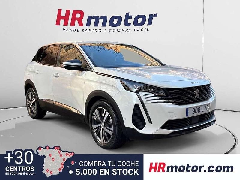 Usado Peugeot 3008 Allure 132 CV (97 kW) 2022 Blanco SUV