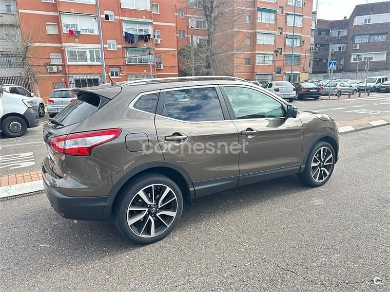 Usado Nissan Qashqai Tekna 115 CV (84 kW) 2014 Marrón SUV