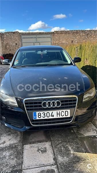 Usado Audi A4 136 CV (100 kW) 2011 Negro Berlina