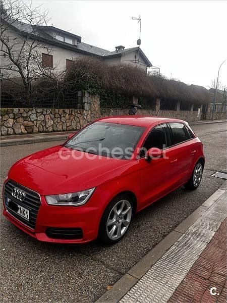 Usado Audi A1 Sportback 90 CV (66 kW) 2015 Rojo Utilitario