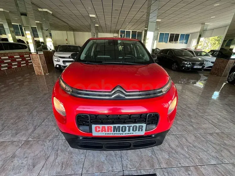 Usado Citroën C3 Aircross Live 82 HP (60 kW) 2018 Vermelho SUV