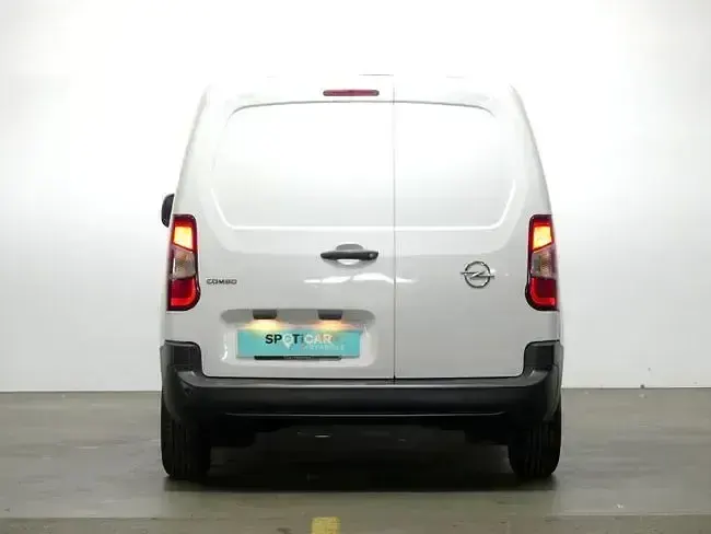 Usado Opel Combo S 102 CV (75 kW) 2021 Blanco Monovolumen