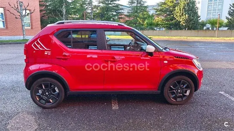 Begagnad Suzuki Ignis 90 HK (66 kW) 2021 Röd SUV