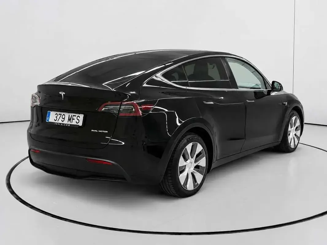 Usado Tesla Model Y 258 kW (351 CV) 2023 Negro SUV