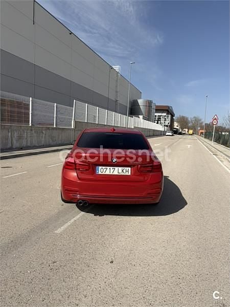 Usado BMW 330e 252 HP (185 kW) 2017 Vermelho Sedan