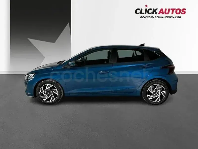 Usado Hyundai i20 84 CV (61 kW) 2025 Azul Utilitario