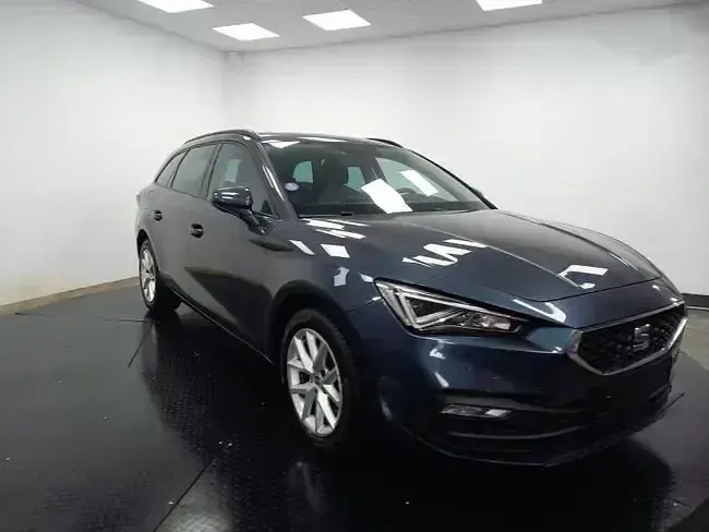 Usado Seat Leon Business 110 HP (80 kW) 2022 Cinzento Carrinha