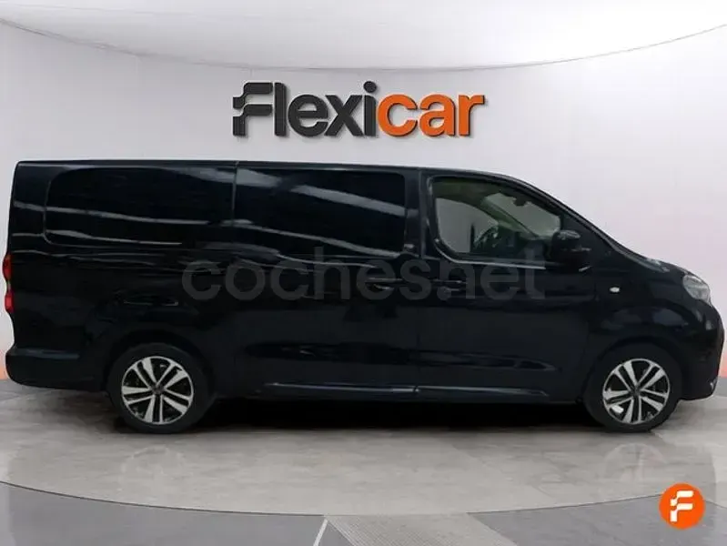 Usado Peugeot Traveller Business-Line 180 CV (132 kW) 2024 Negro Monovolumen