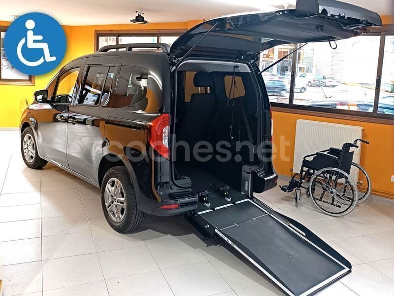 Usado Mercedes Citan 113 131 CV (96 kW) 2023 Negro Familiar