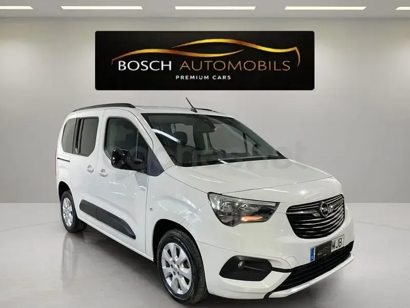 Usado Opel Combo 100 CV (73 kW) 2024 Blanco Monovolumen