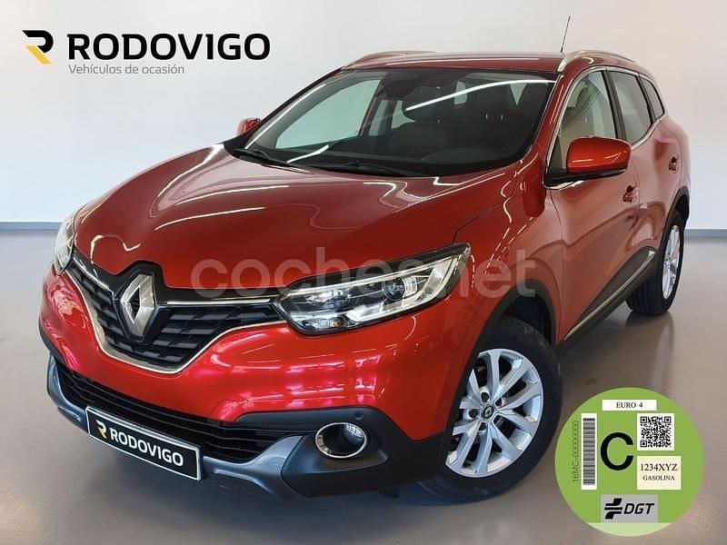 Rojo Usado 2015 Renault Kadjar Zen SUV | 13.900 € (Precio justo) - Imagen 1/4