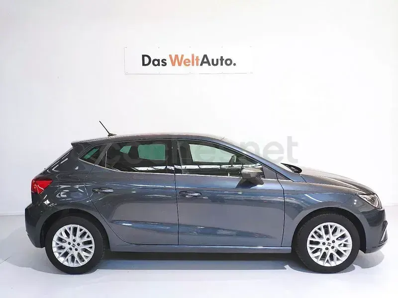 Usado Seat Ibiza XCELLENCE 115 CV (84 kW) 2025 Gris / plata Utilitario