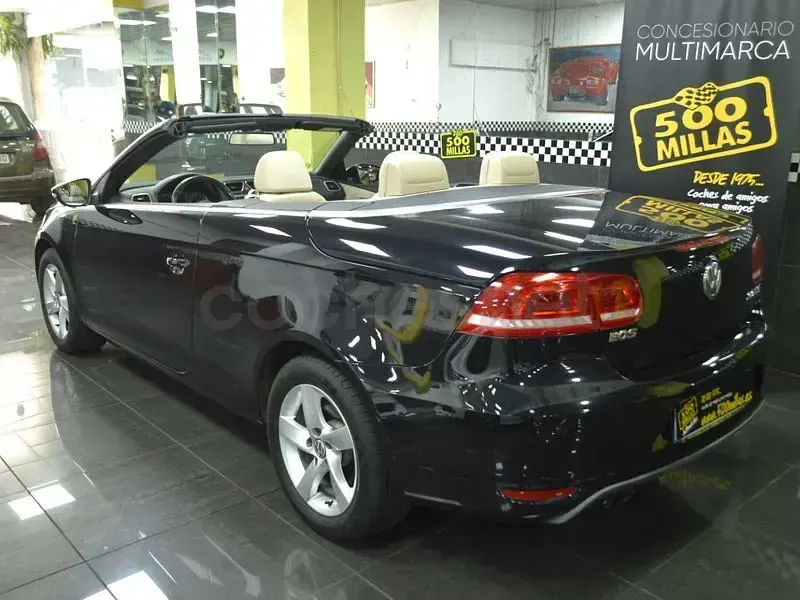 Usado VW Eos 210 CV (154 kW) 2015 Negro Descapotable