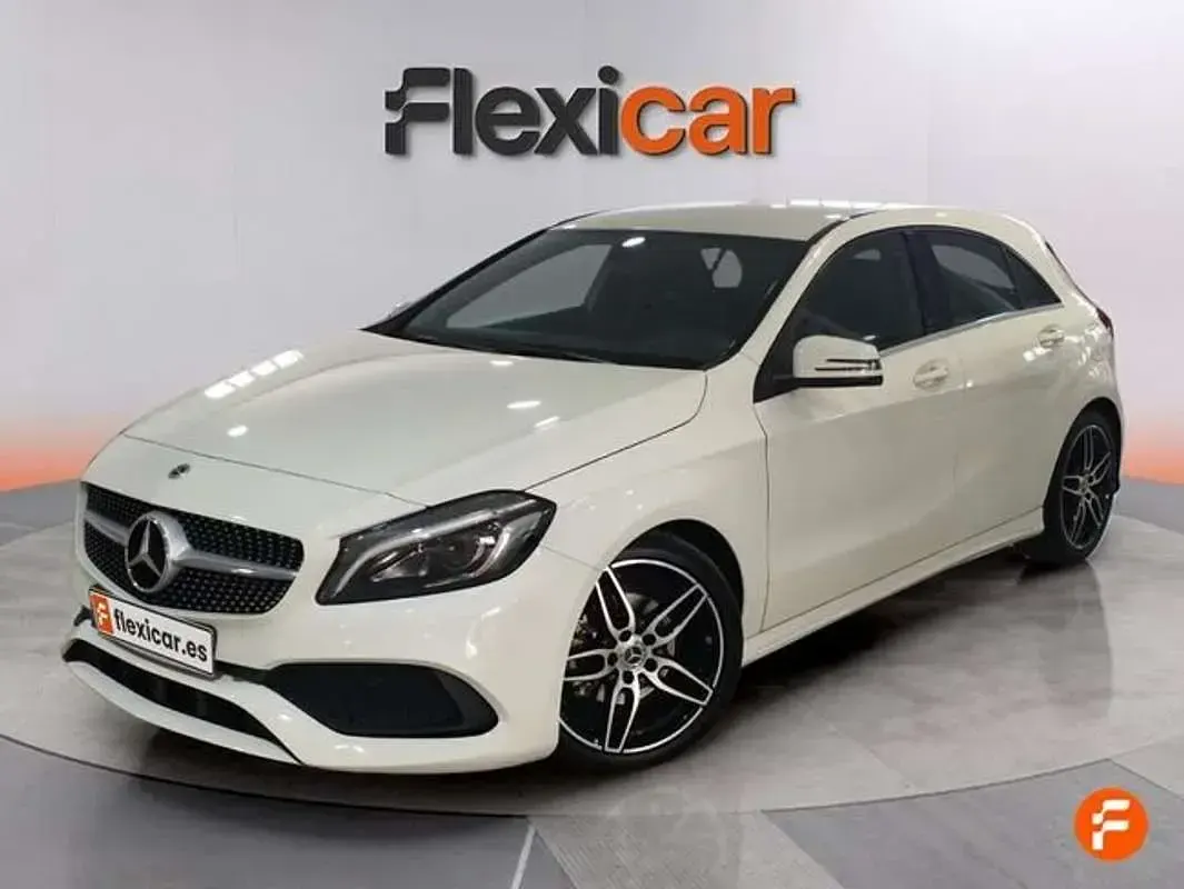 Begagnad Mercedes A200 139 HK (102 kW) 2018 Vit Halvkombi