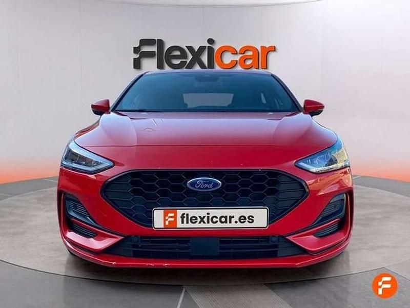 Usado Ford Focus ST-Line 125 CV (91 kW) 2022 Rojo Berlina