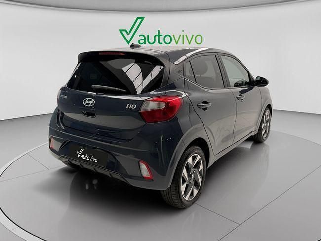Usado Hyundai i10 63 CV (46 kW) 2025 Gris Utilitario