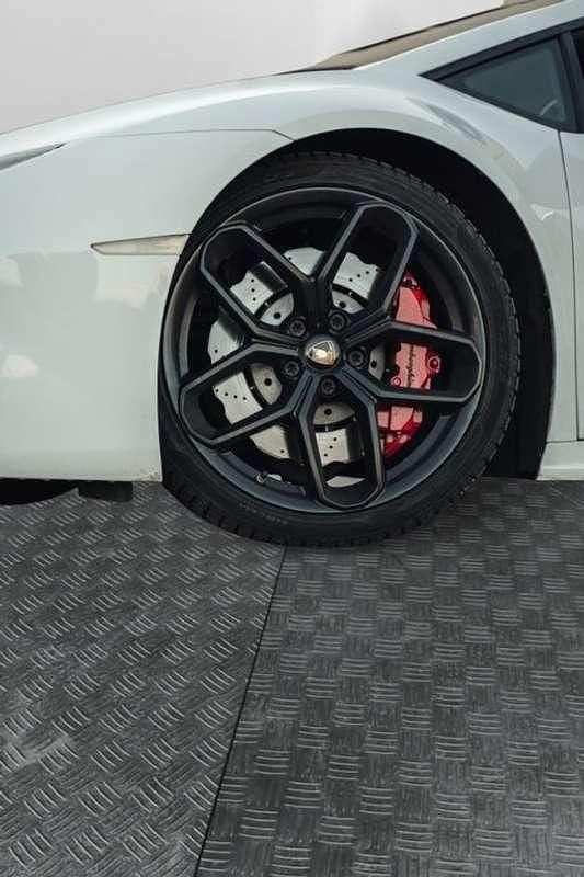 Usado Lamborghini Huracán 639 CV (469 kW) 2017 Blanco Descapotable