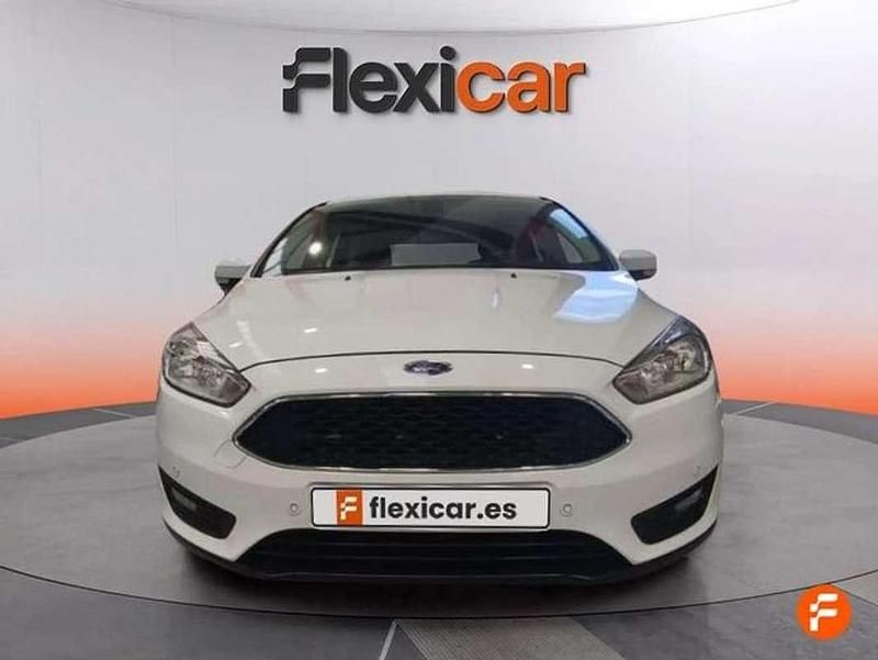 Usado Ford Focus Trend+ 120 CV (88 kW) 2018 Blanco Utilitario