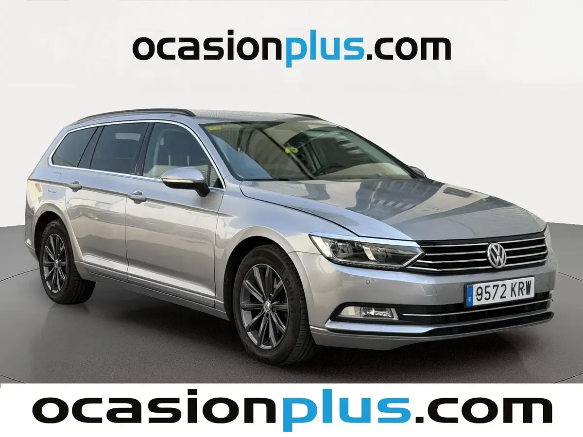 Usado VW Passat Advance 120 CV (88 kW) 2018 Gris Familiar