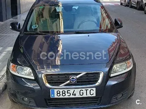 Usado Volvo V50 Drive Kinetic 109 CV (80 kW) 2010 Azul Familiar