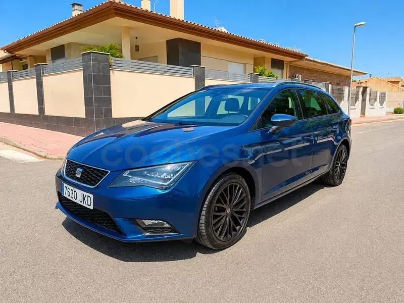 Usado Seat Leon FR 150 CV (110 kW) 2016 Azul Berlina