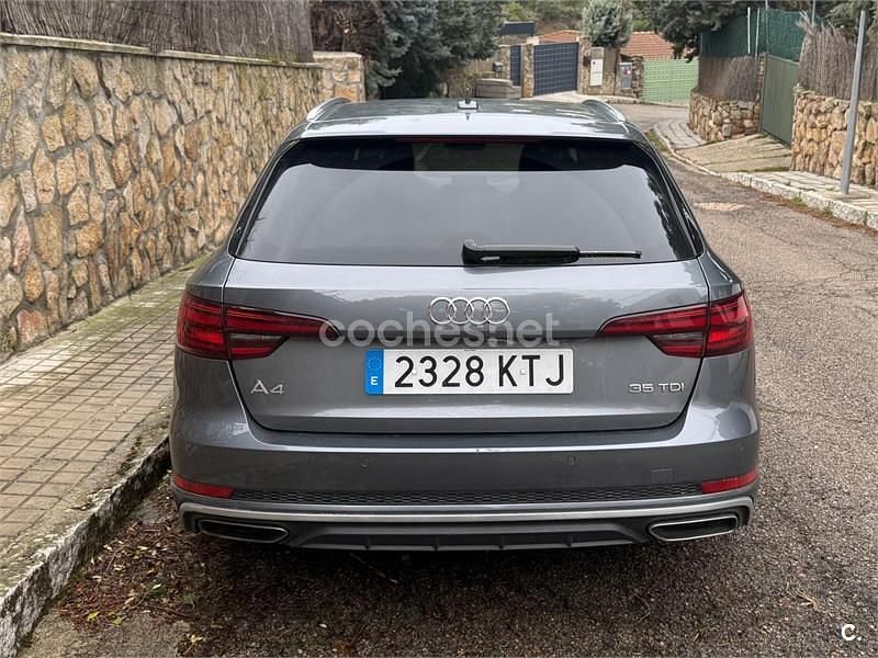 Usado Audi A4 S-Line 150 CV (110 kW) 2019 Gris / plata Familiar