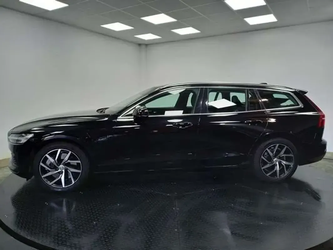 Usado Volvo V60 Business Edition 394 CV (289 kW) 2019 Negro Familiar