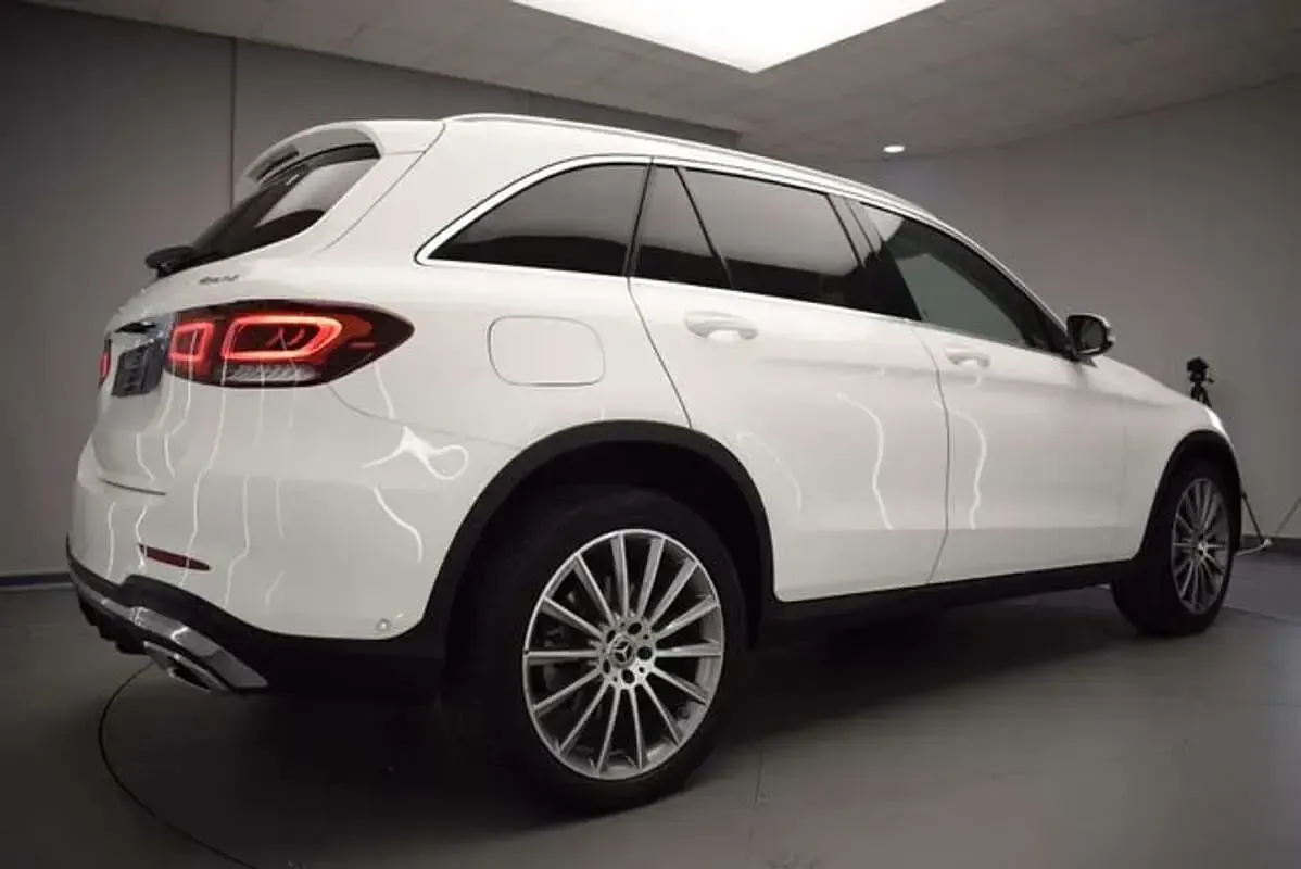 Usado Mercedes GLC220 194 CV (142 kW) 2021 Blanco SUV