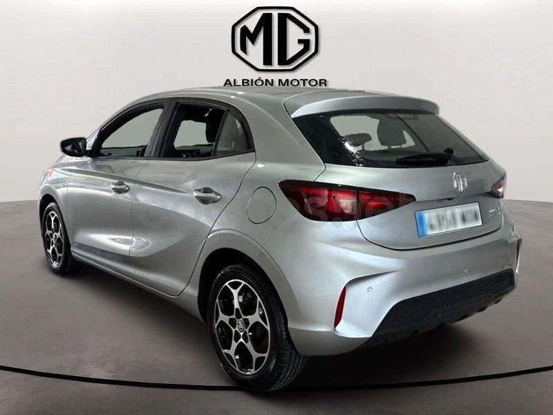 Usado MG MG3 Comfort 195 CV (143 kW) 2024 Gris / plata Utilitario
