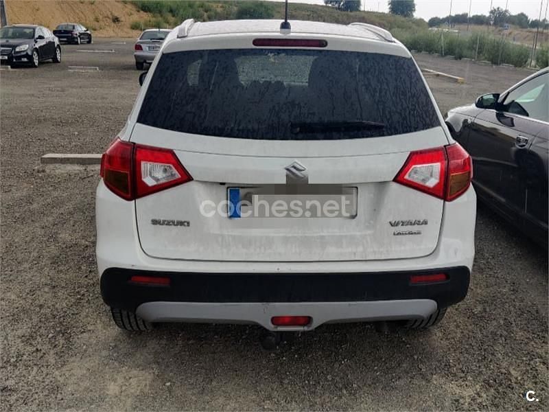 Usado Suzuki Vitara 120 CV (88 kW) 2015 Blanco SUV