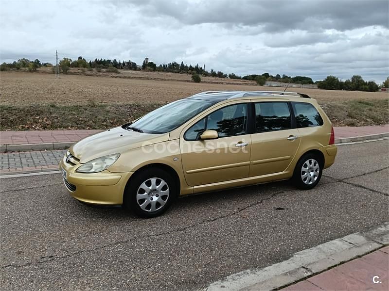 Amarillo Usado 2005 Peugeot 307 Familiar | 1999 € (Precio justo) - Imagen 1/4
