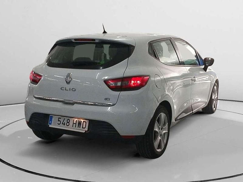 Usado Renault Clio IV Dynamique 91 CV (66 kW) 2014 Blanco Utilitario