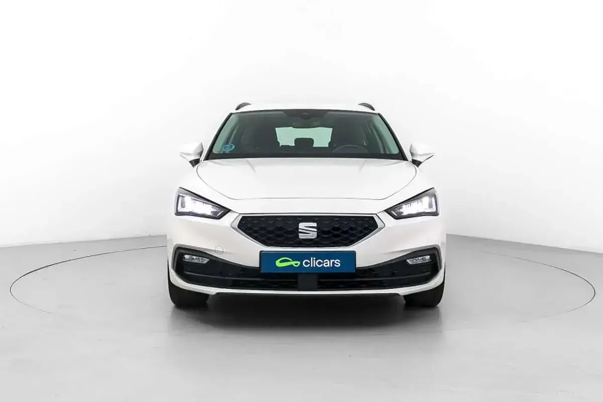 Usado Seat Leon ST Reference 116 HP (85 kW) 2022 Branco Carrinha