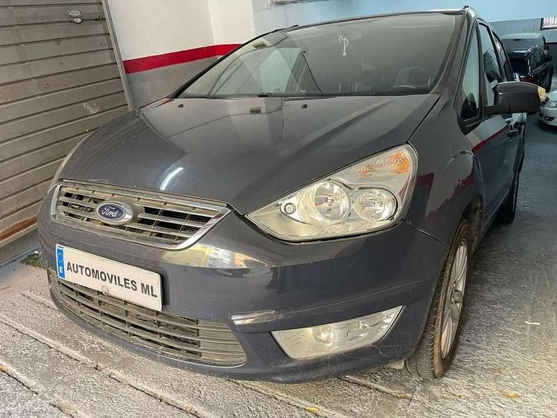 Gris Usado 2011 Ford Galaxy Titanium Monovolumen | 7400 € (Precio justo) - Imagen 1/4