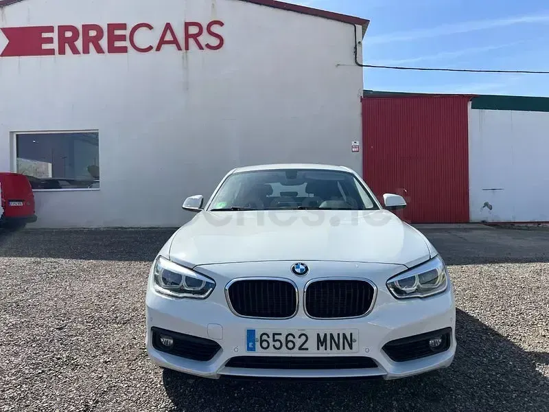 Usado BMW 118 150 CV (110 kW) 2018 Blanco Berlina