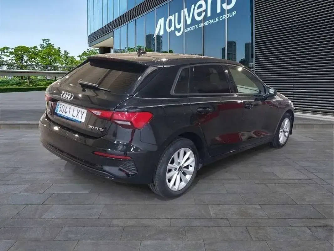 Usado Audi A3 Sportback Premium 116 CV (85 kW) 2022 Negro Utilitario