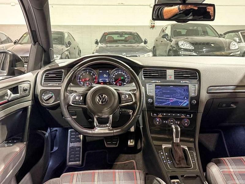 Usado VW Golf VII GTI 230 CV (169 kW) 2014 Gris Utilitario