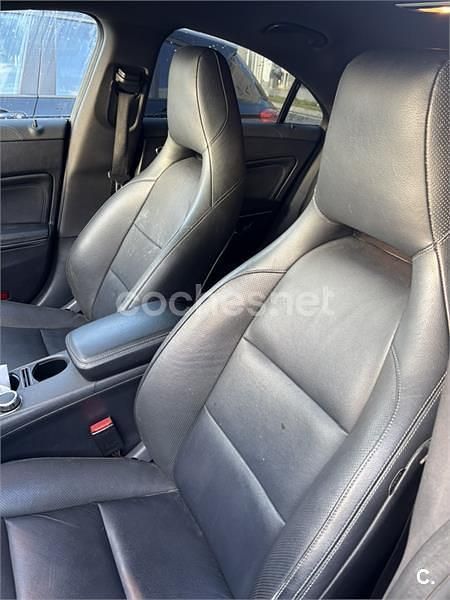 Usado Mercedes CLA220 AMG line 177 CV (130 kW) 2016 Negro Berlina