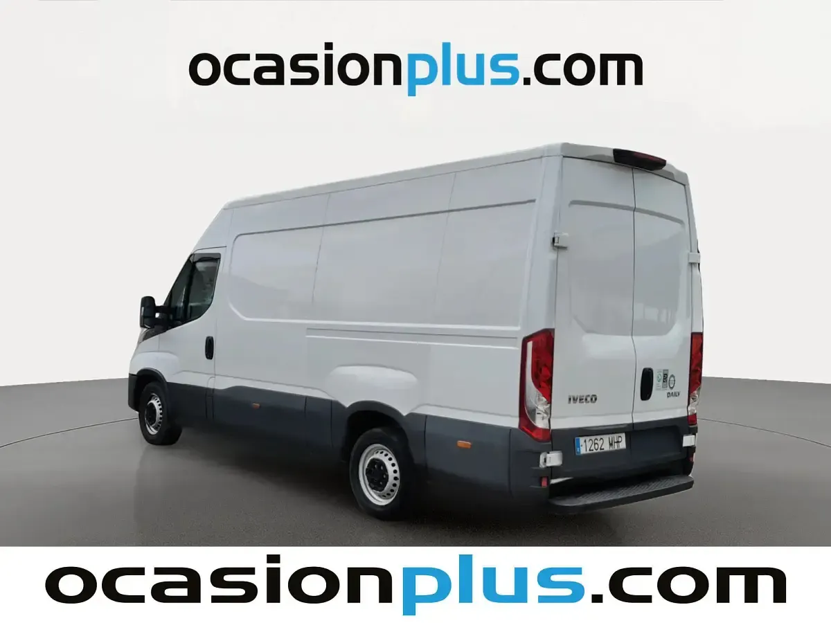 Używany Iveco Daily 156 KM (114 kW) 2023 Biały Kombi